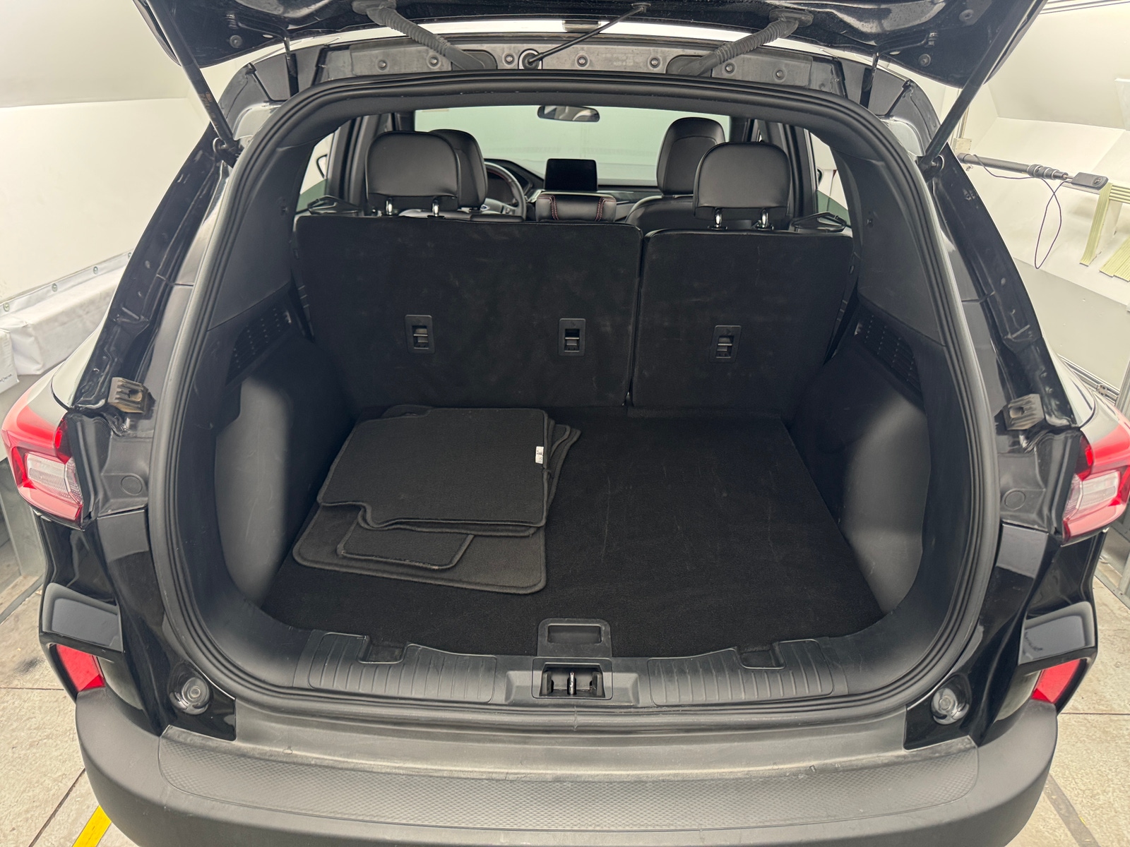 Thumbnail: 2025 Ford Escape - 7