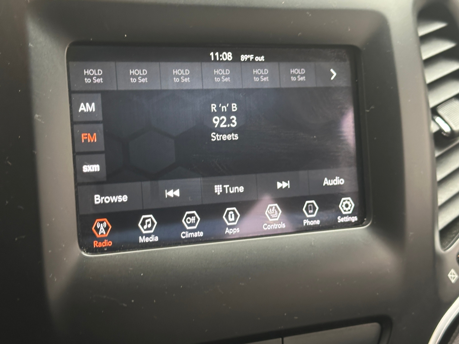 Thumbnail: 2019 Jeep Cherokee - 4