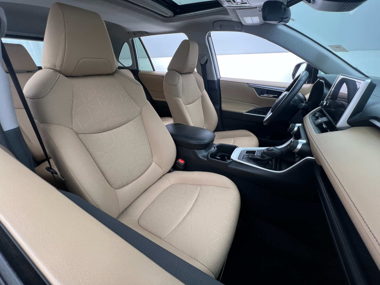 Thumbnail: 2024 Toyota RAV4 - 2