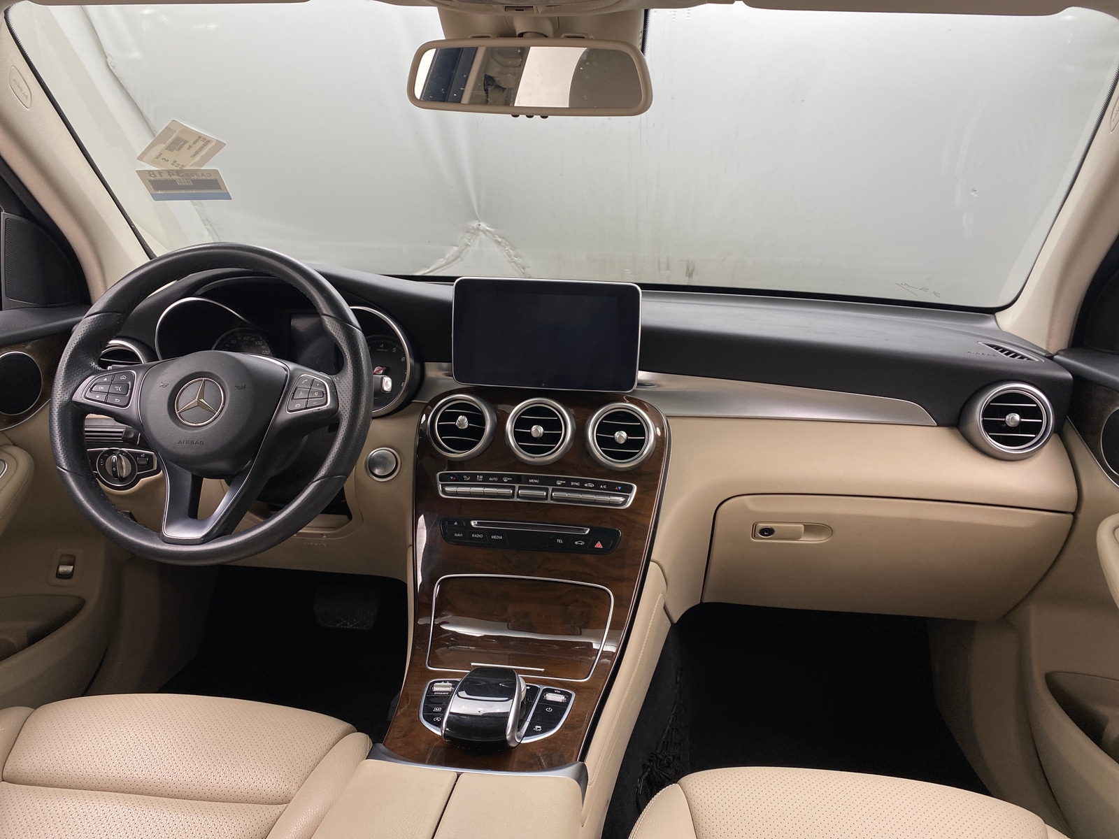 Thumbnail: 2018 Mercedes-Benz GLC - 2