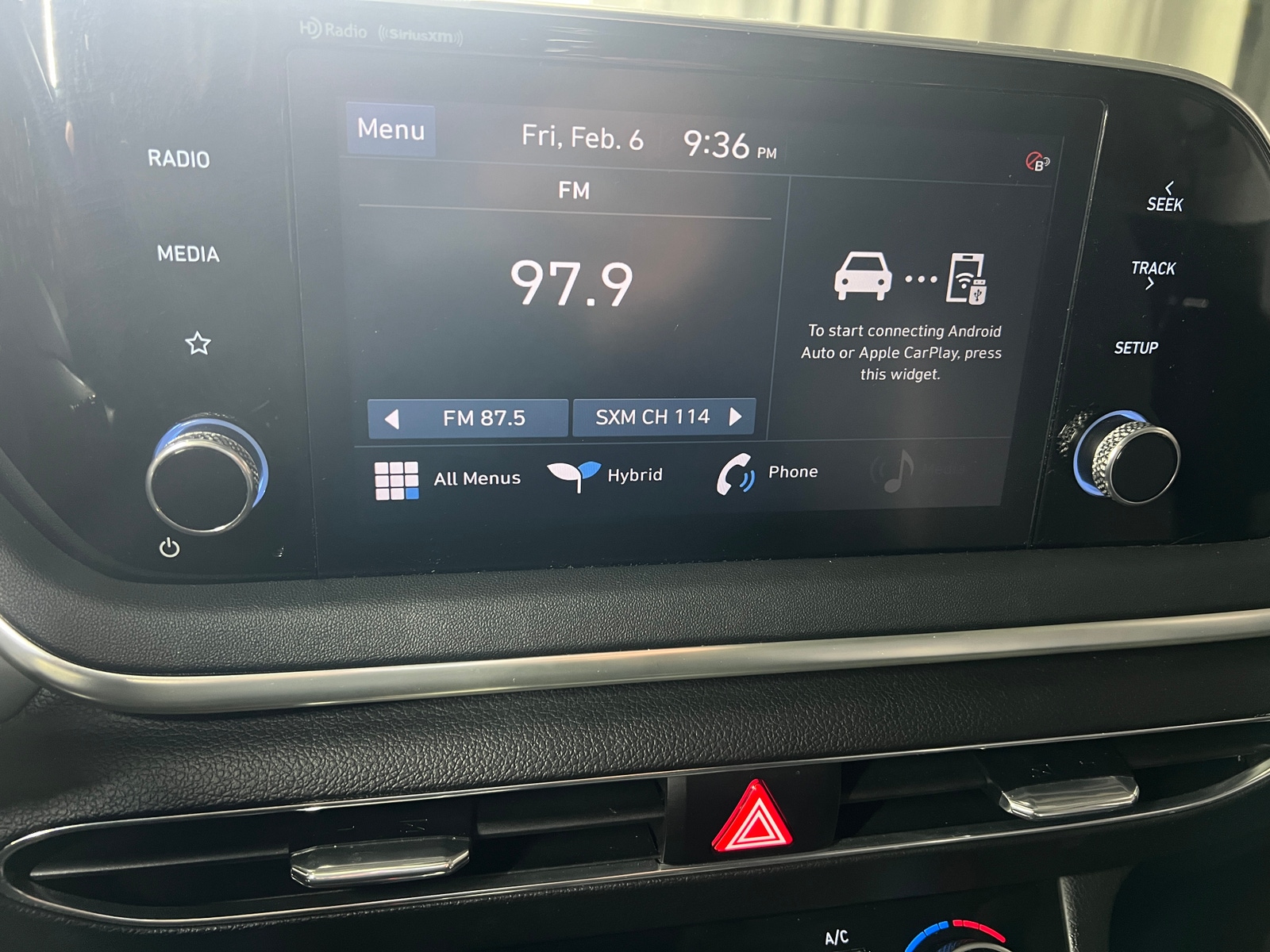 Thumbnail: 2023 Hyundai Sonata - 4