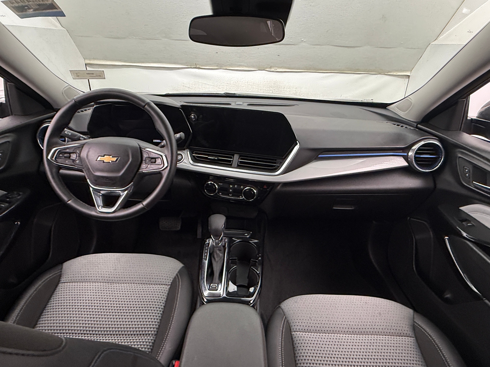 Thumbnail: 2025 Chevrolet Trax - 3