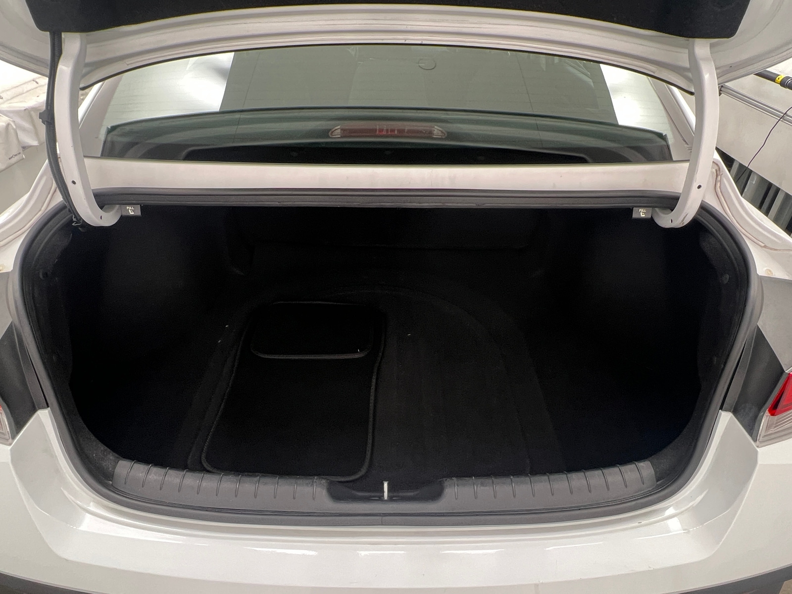 Thumbnail: 2024 Hyundai Elantra - 7