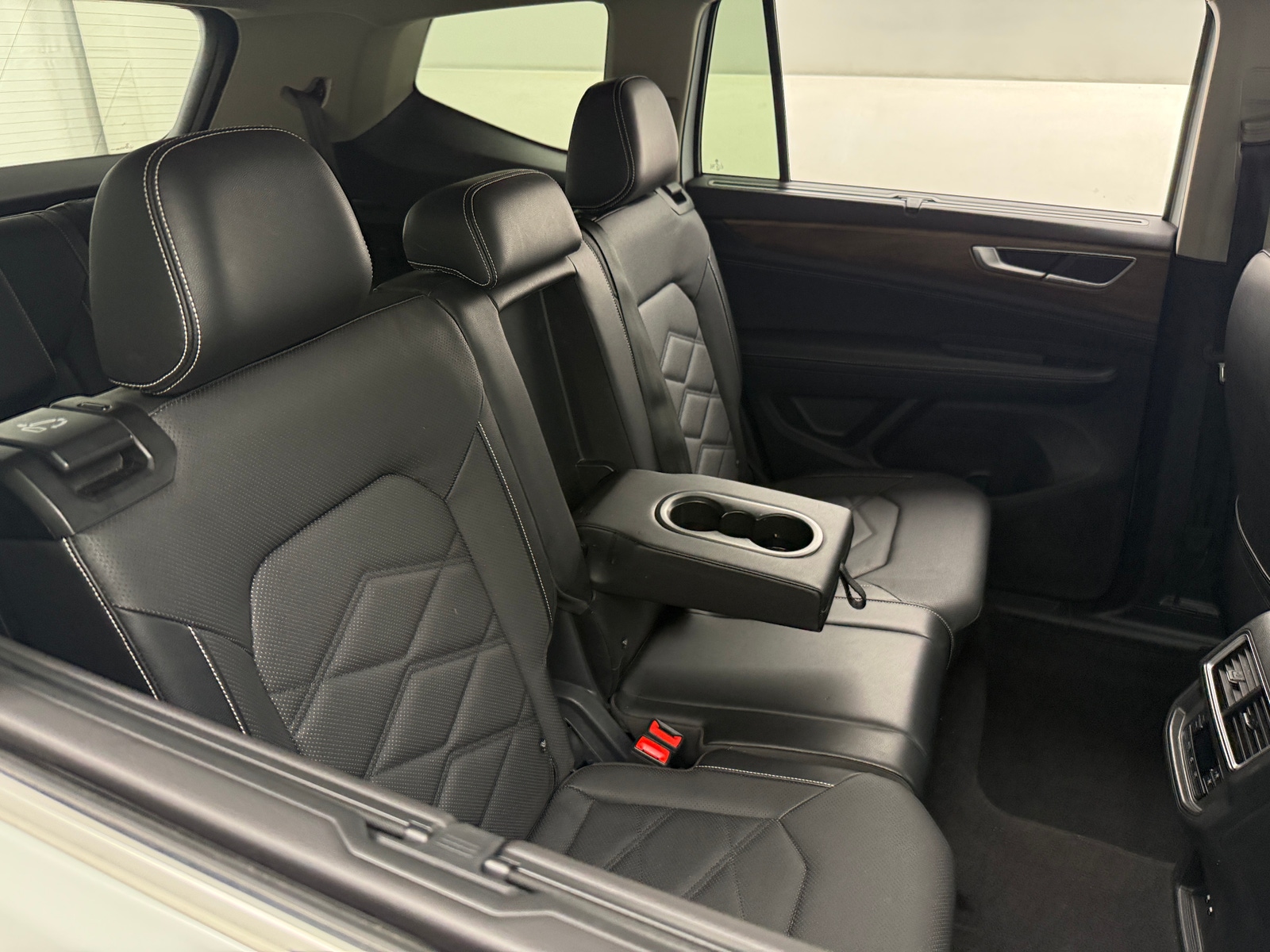 Thumbnail: 2024 Volkswagen Atlas - 5