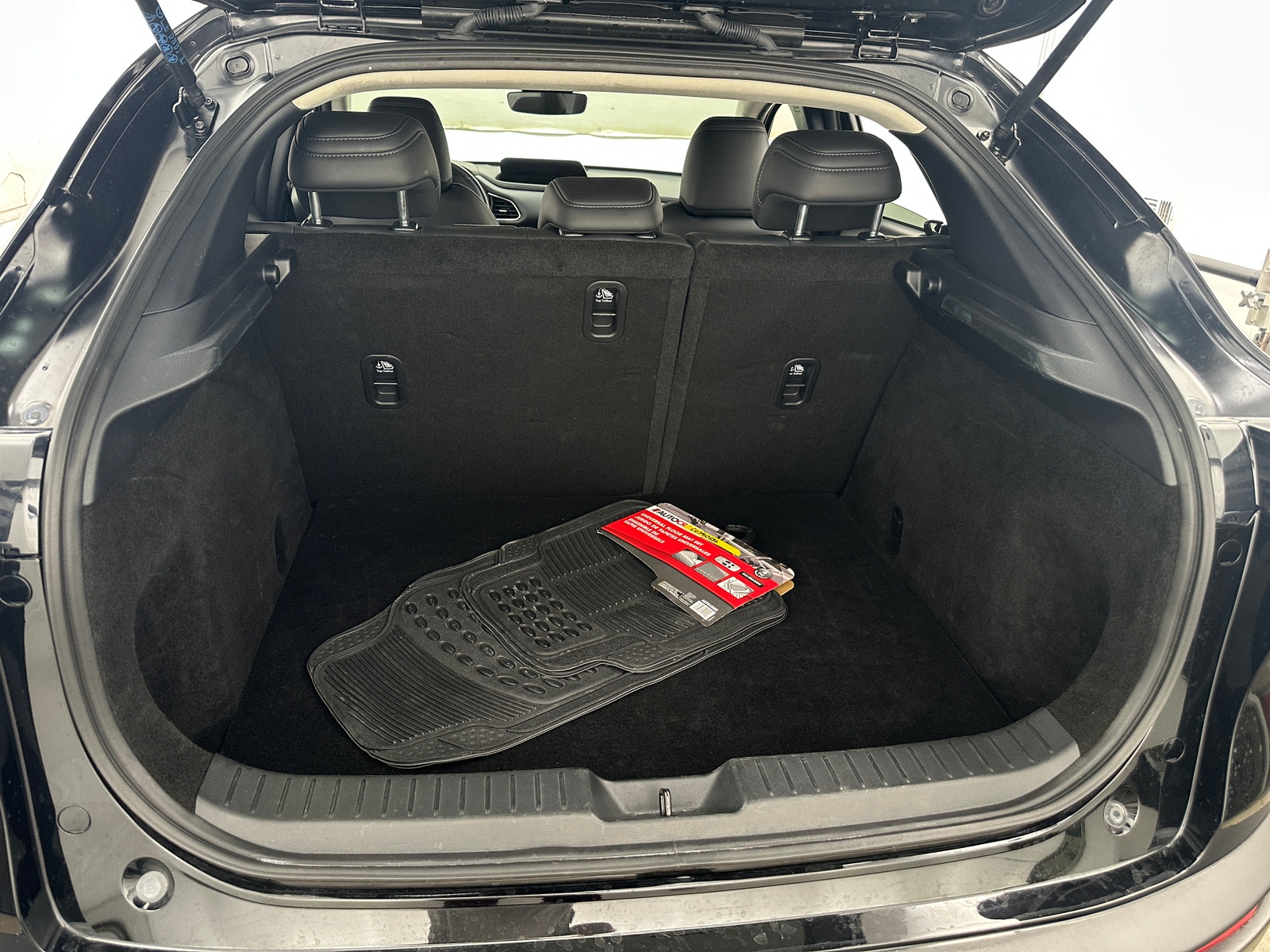 Thumbnail: 2025 Mazda CX-30 - 6