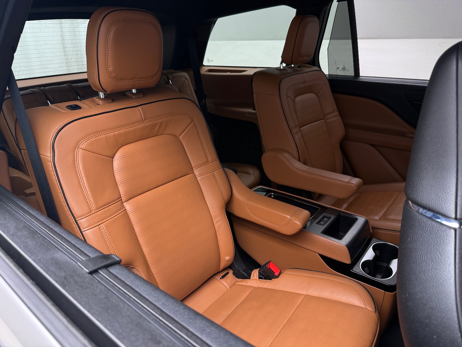 Thumbnail: 2023 Lincoln Aviator - 5