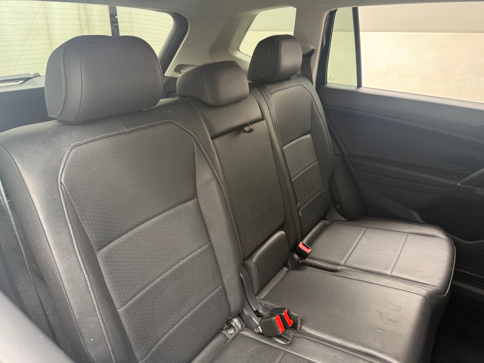 Thumbnail: 2020 Volkswagen Tiguan - 5