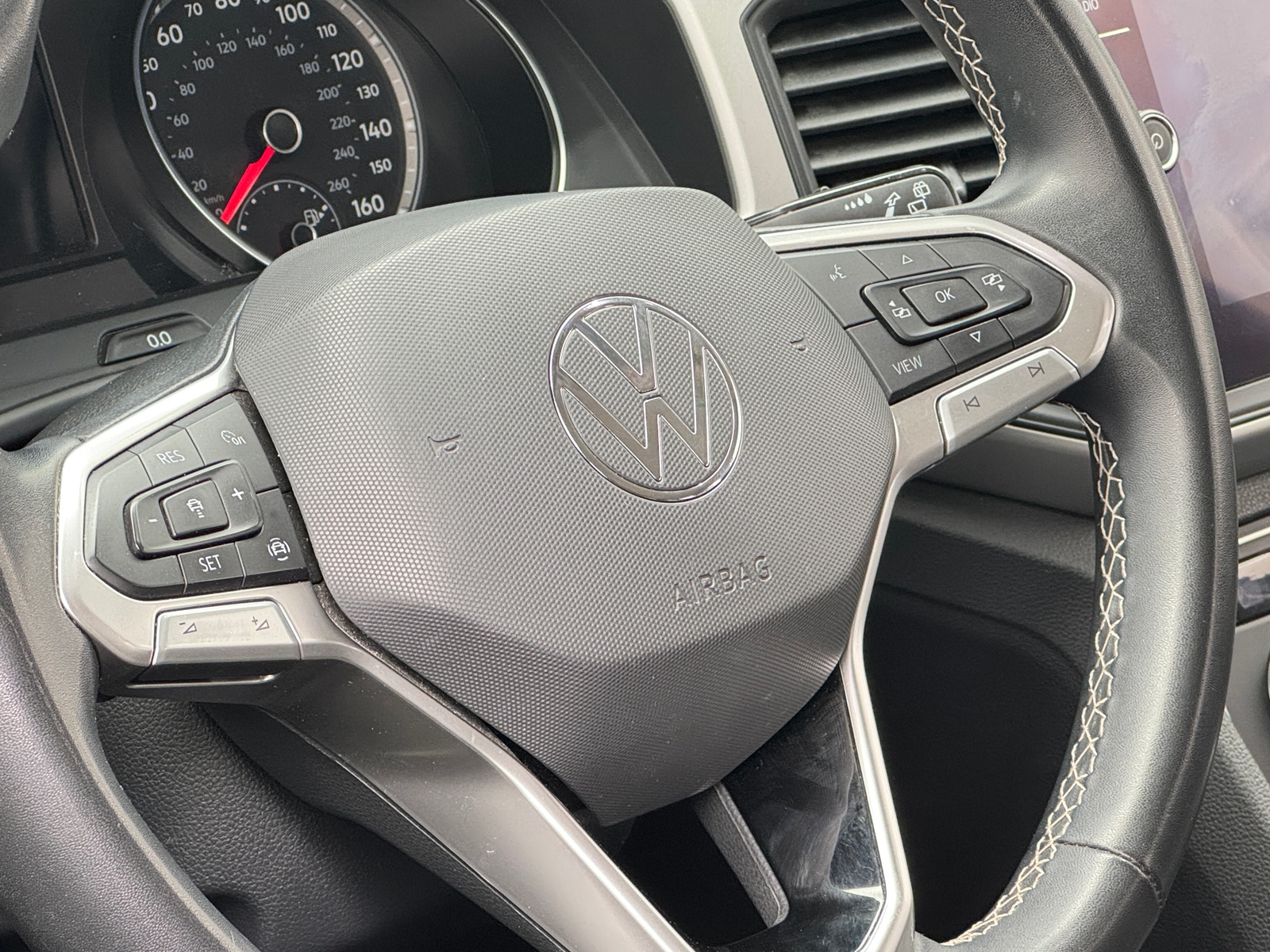 Thumbnail: 2021 Volkswagen Atlas - 4