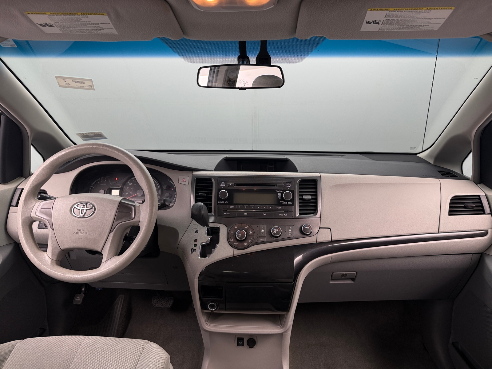 Thumbnail: 2013 Toyota Sienna - 3