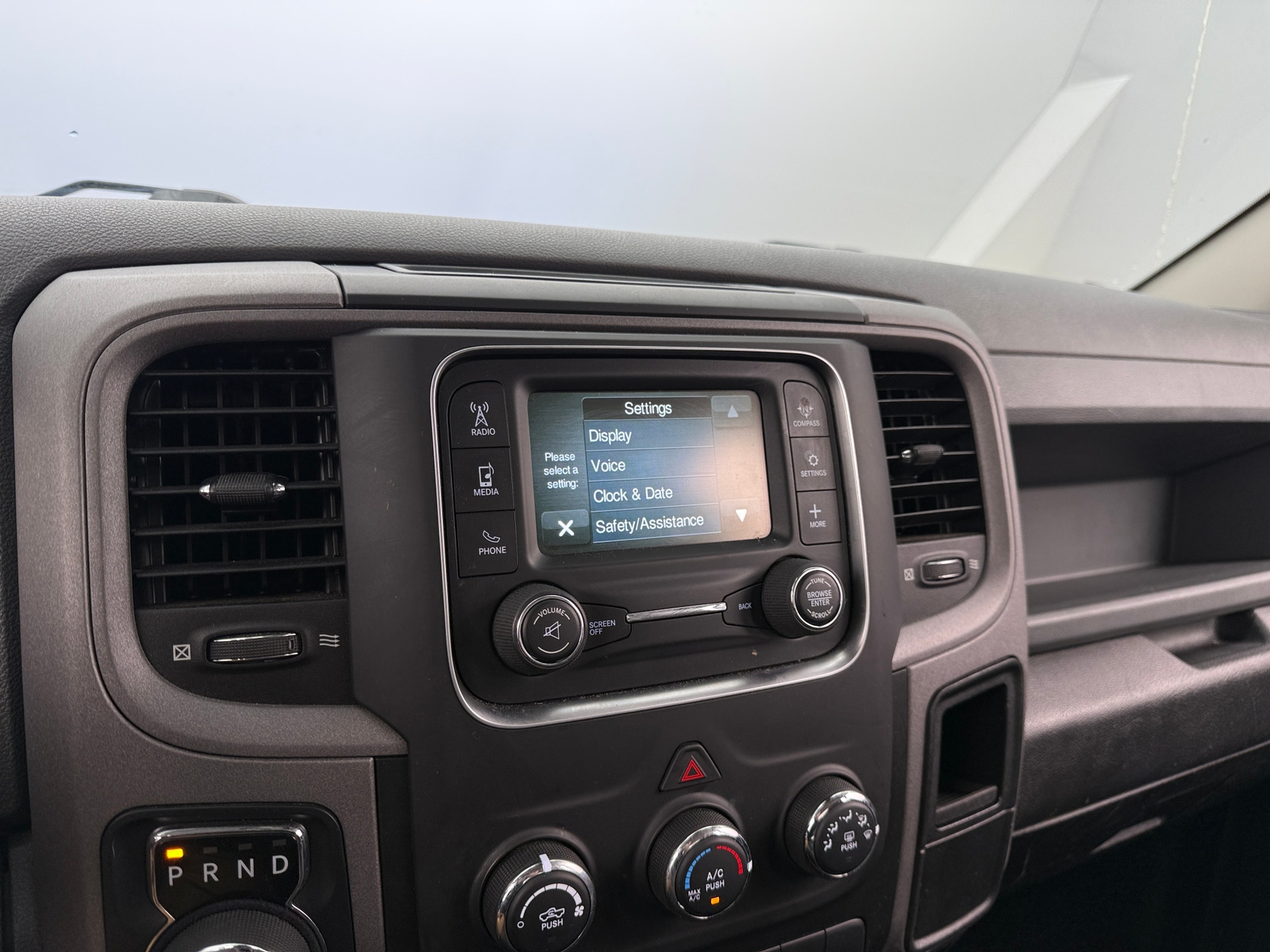 Thumbnail: 2019 RAM 1500 Classic - 4