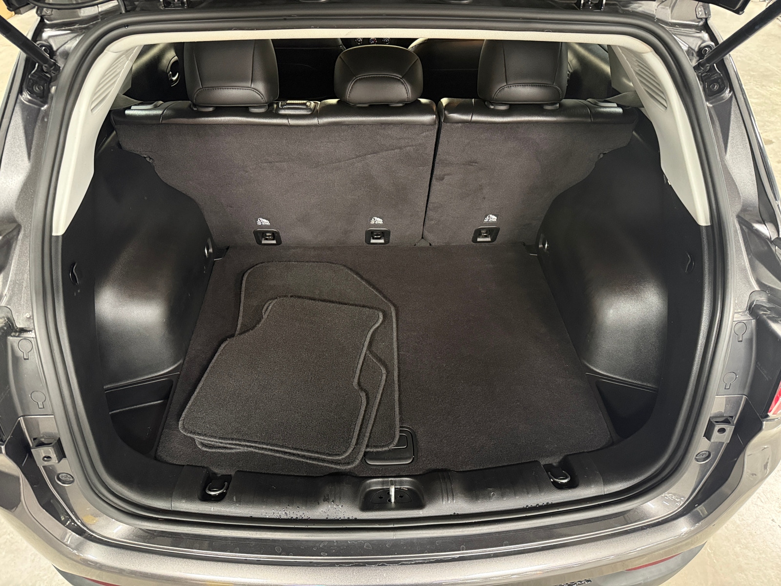 Thumbnail: 2018 Jeep Compass - 7