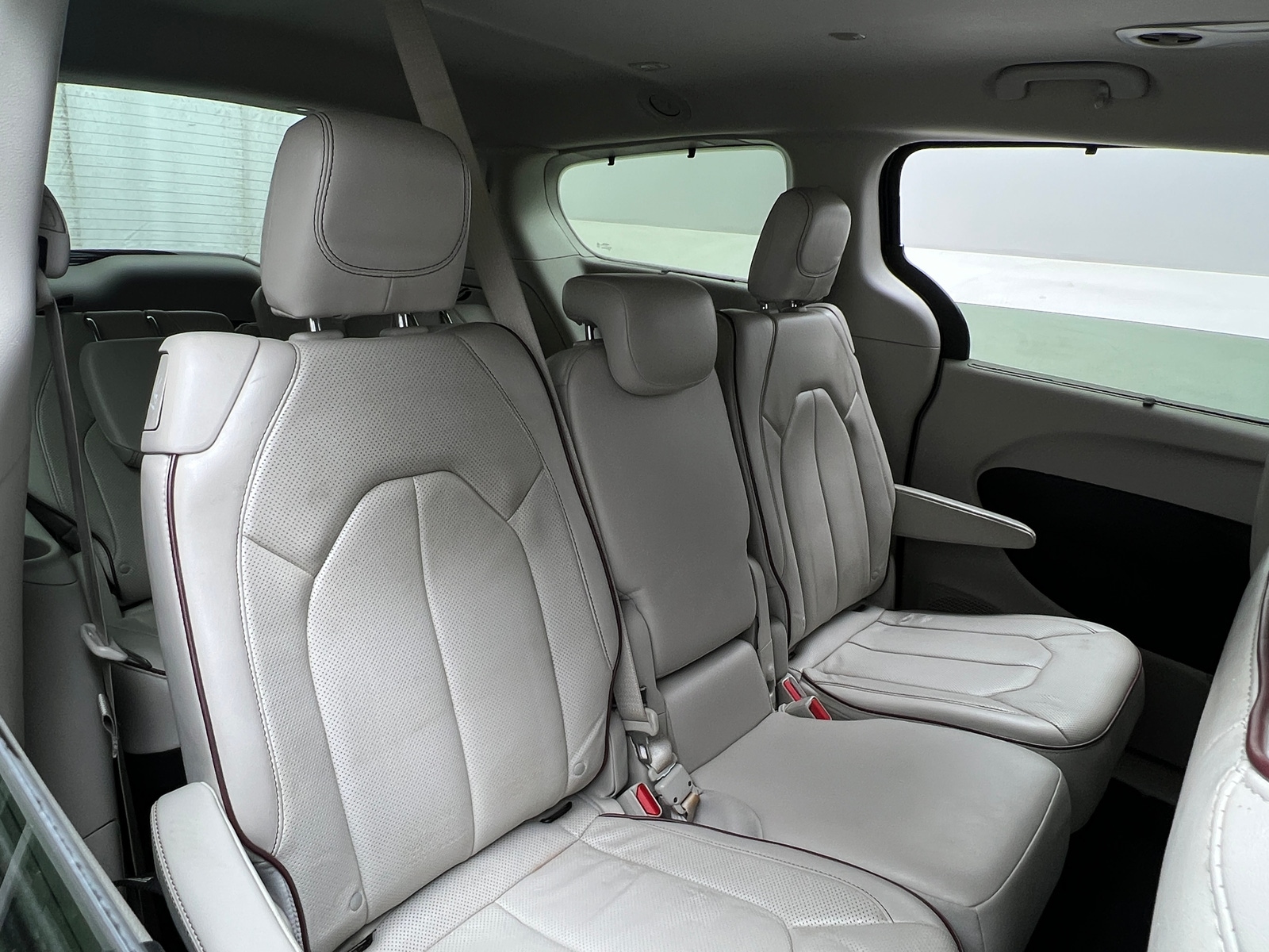 Thumbnail: 2019 Chrysler Pacifica - 5