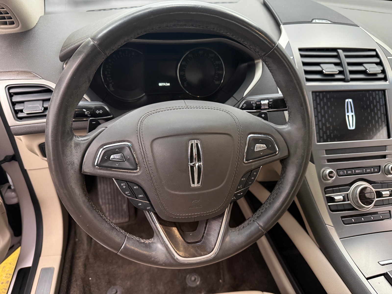 Thumbnail: 2018 Lincoln MKZ - 4