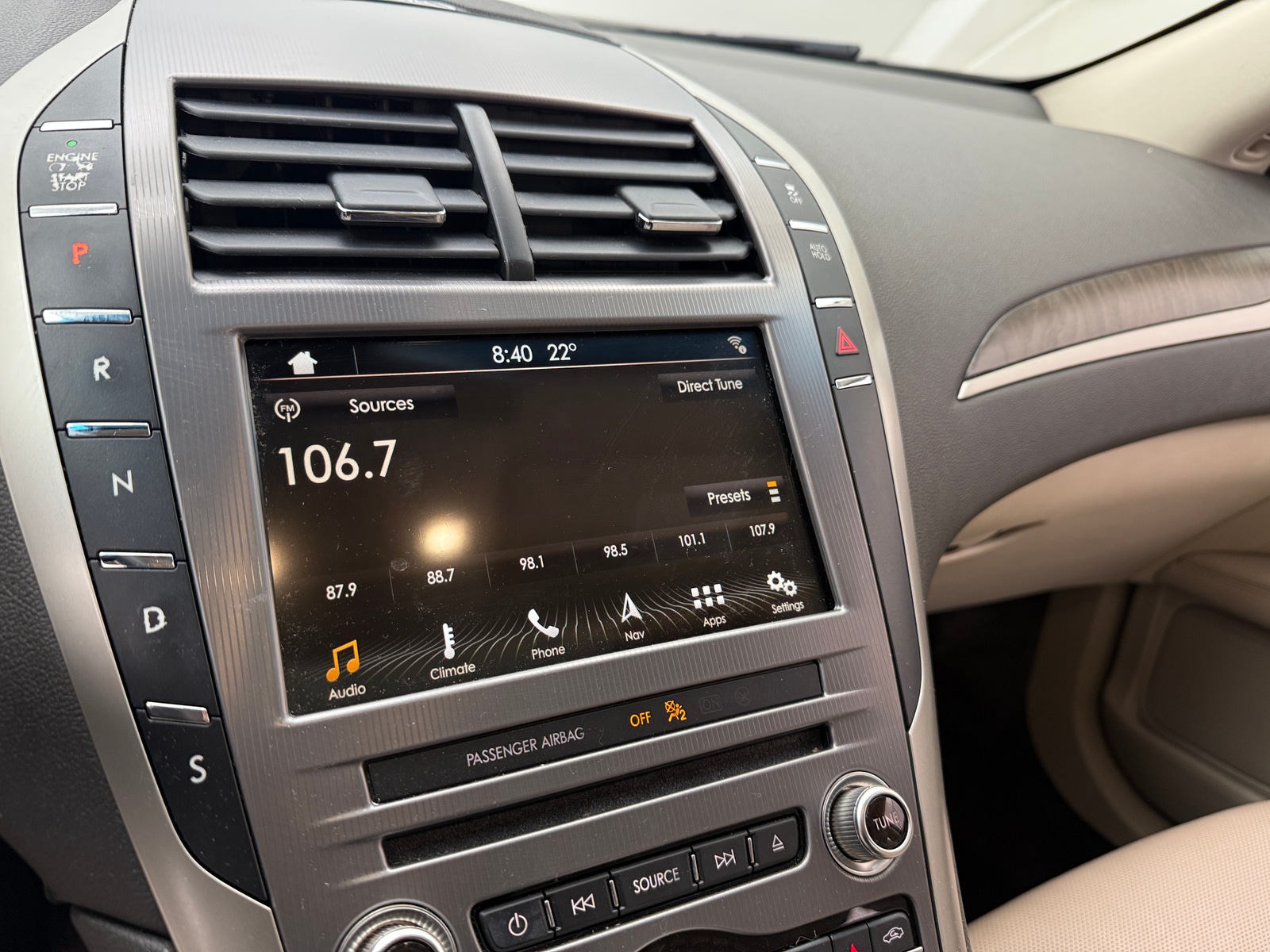 Thumbnail: 2018 Lincoln MKZ - 3