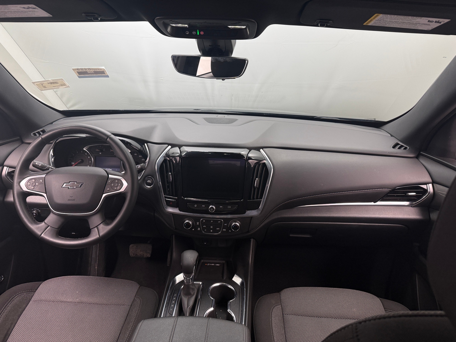 Thumbnail: 2023 Chevrolet Traverse - 3