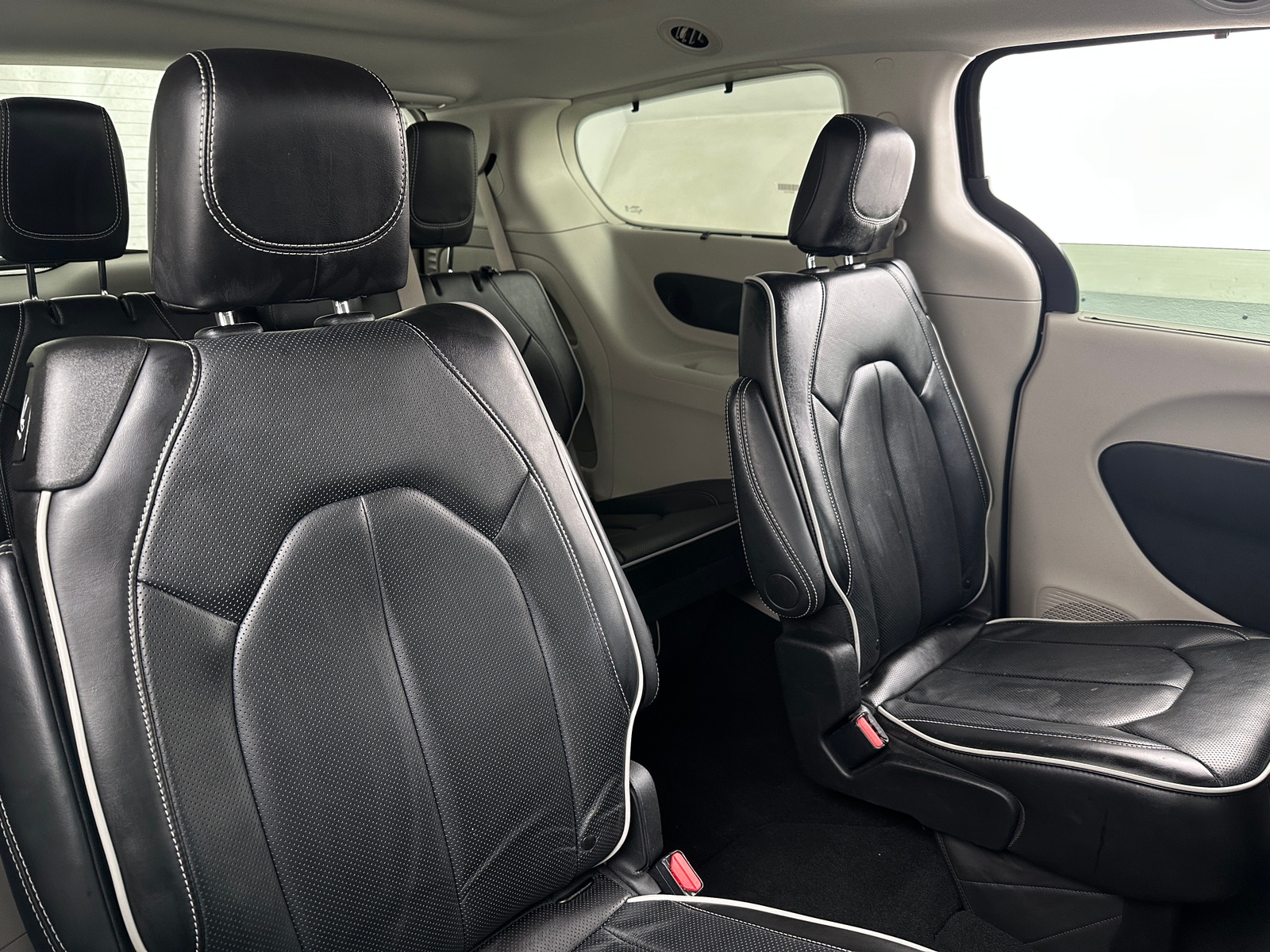 Thumbnail: 2024 Chrysler Pacifica - 5