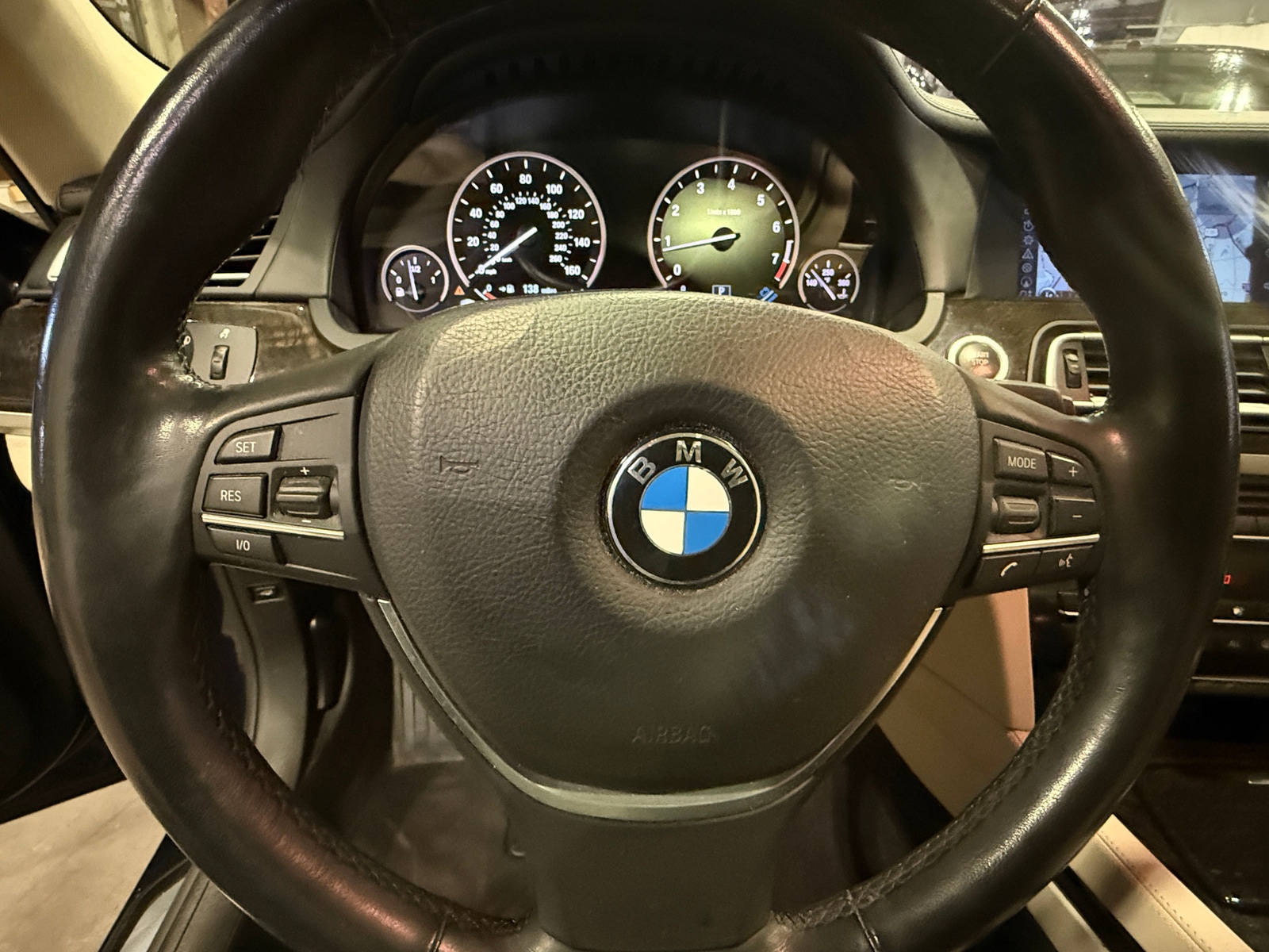 Thumbnail: 2012 BMW 7 Series - 4