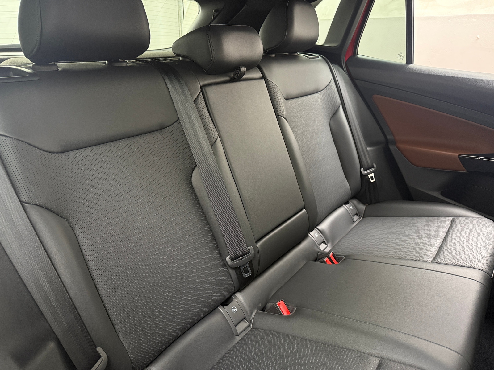 Thumbnail: 2021 Volkswagen ID.4 - 5