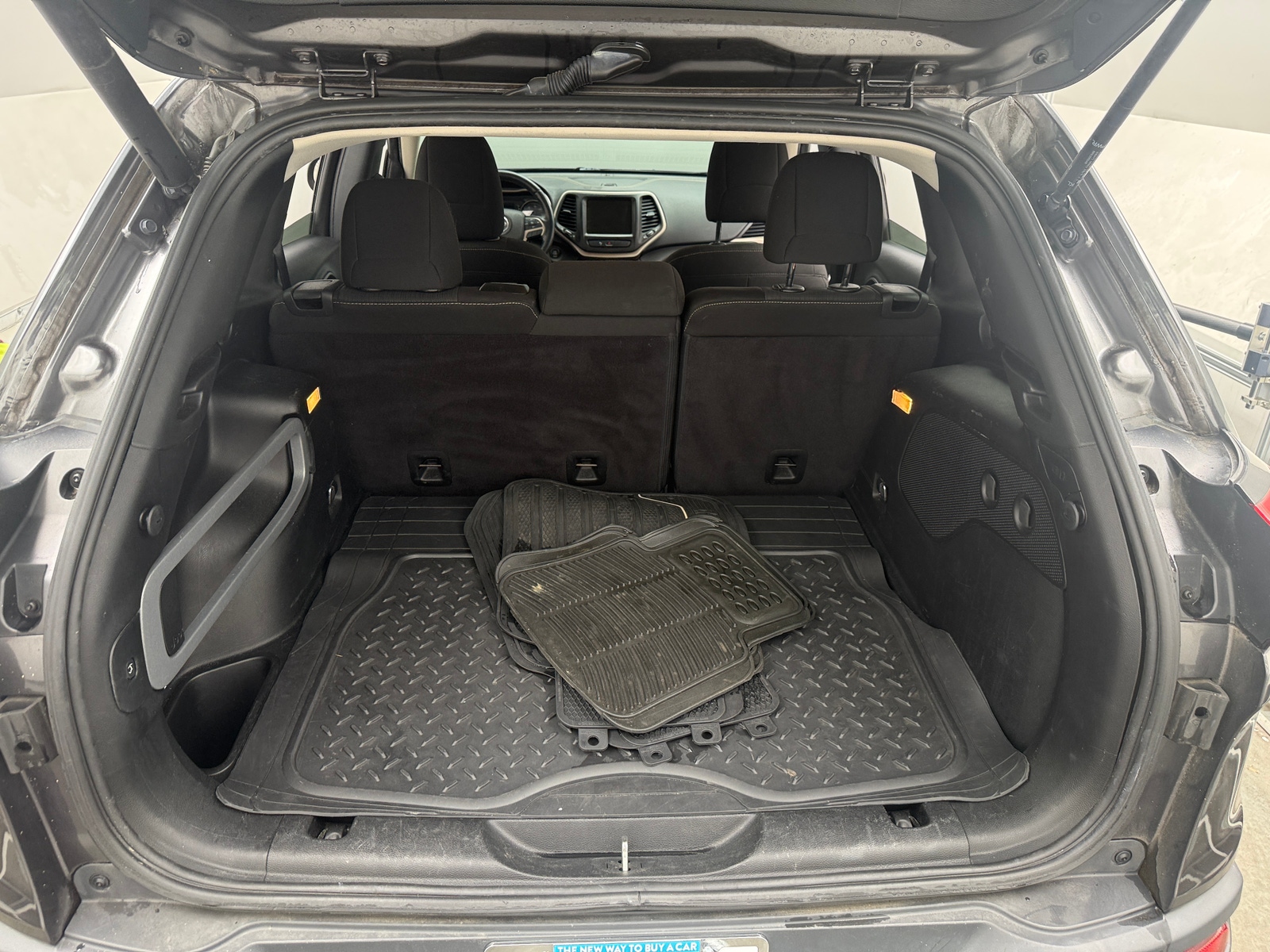 Thumbnail: 2016 Jeep Cherokee - 7