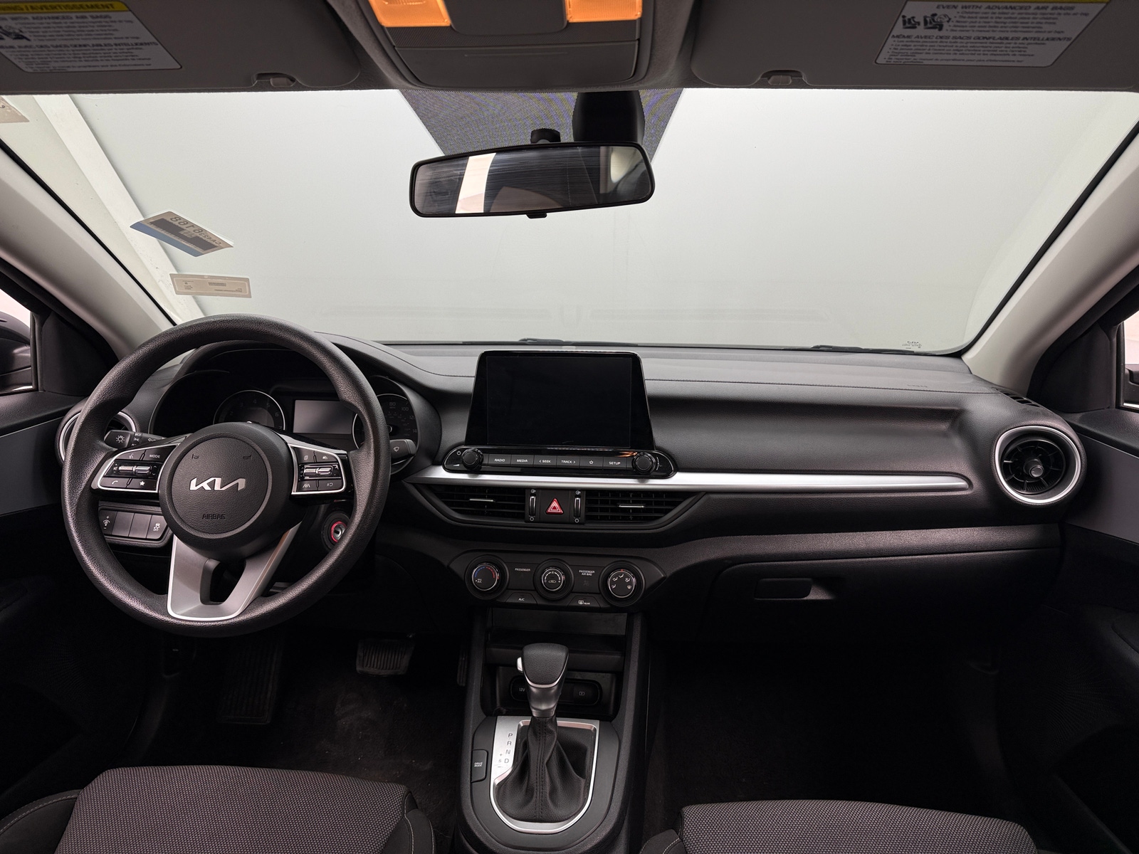 Thumbnail: 2024 Kia Forte - 3