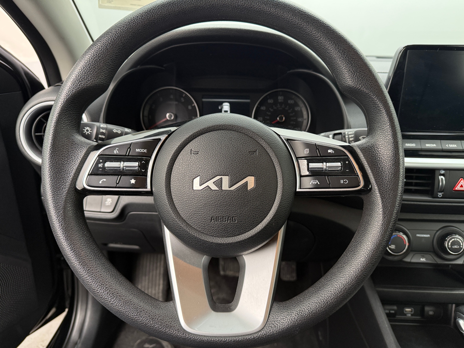 Thumbnail: 2024 Kia Forte - 5