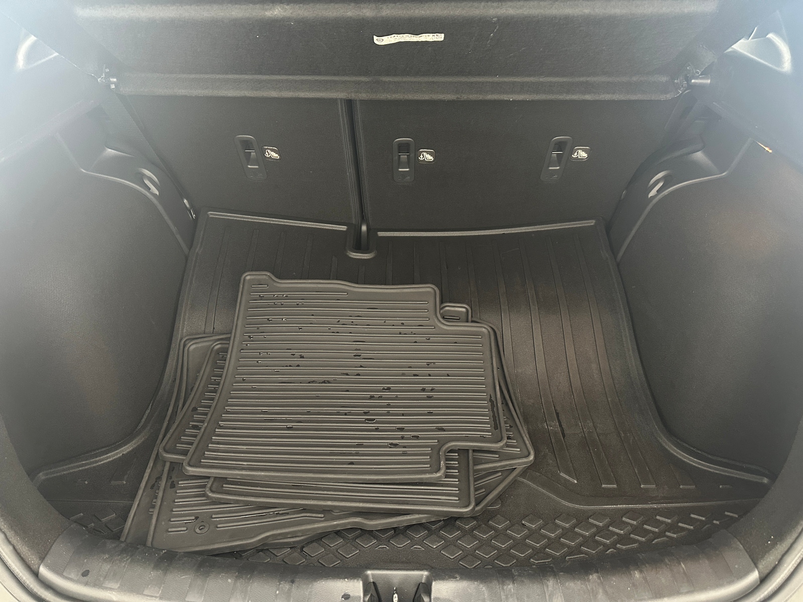 Thumbnail: 2020 Nissan Kicks - 7