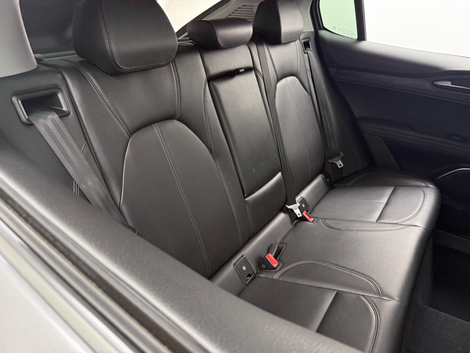 Thumbnail: 2021 Alfa Romeo Stelvio - 5