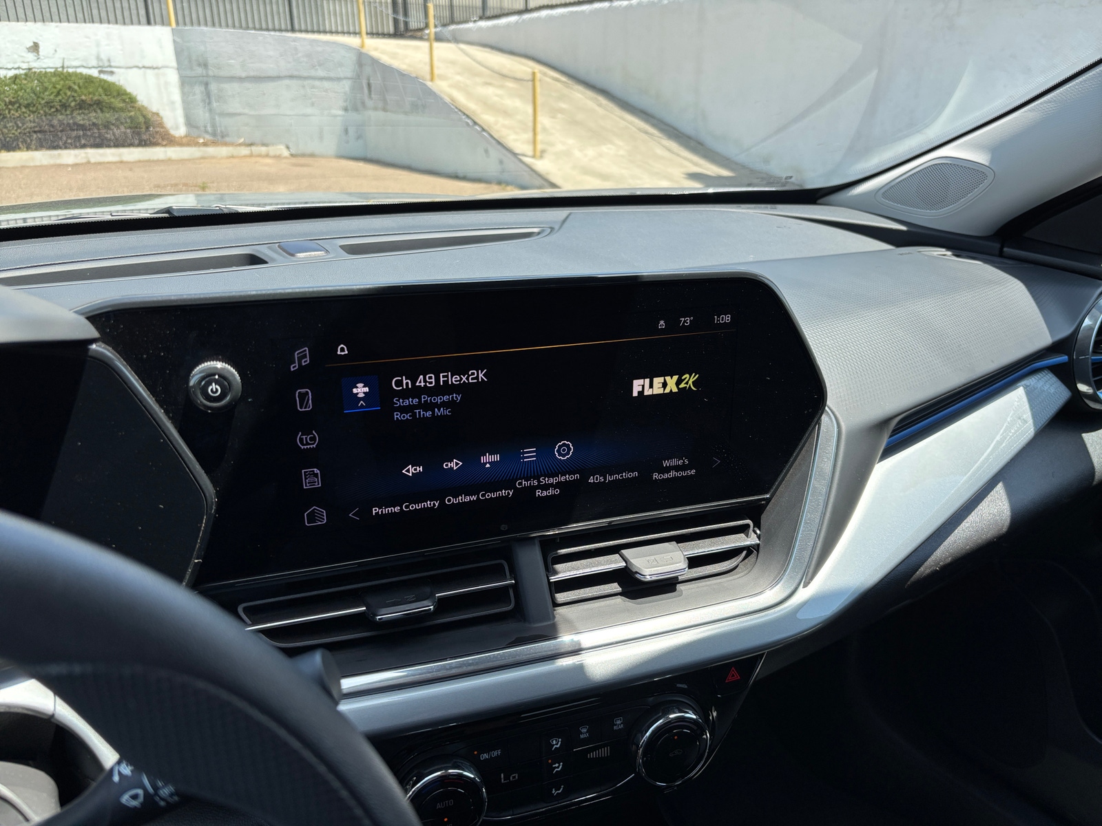 Thumbnail: 2025 Chevrolet Trax - 4