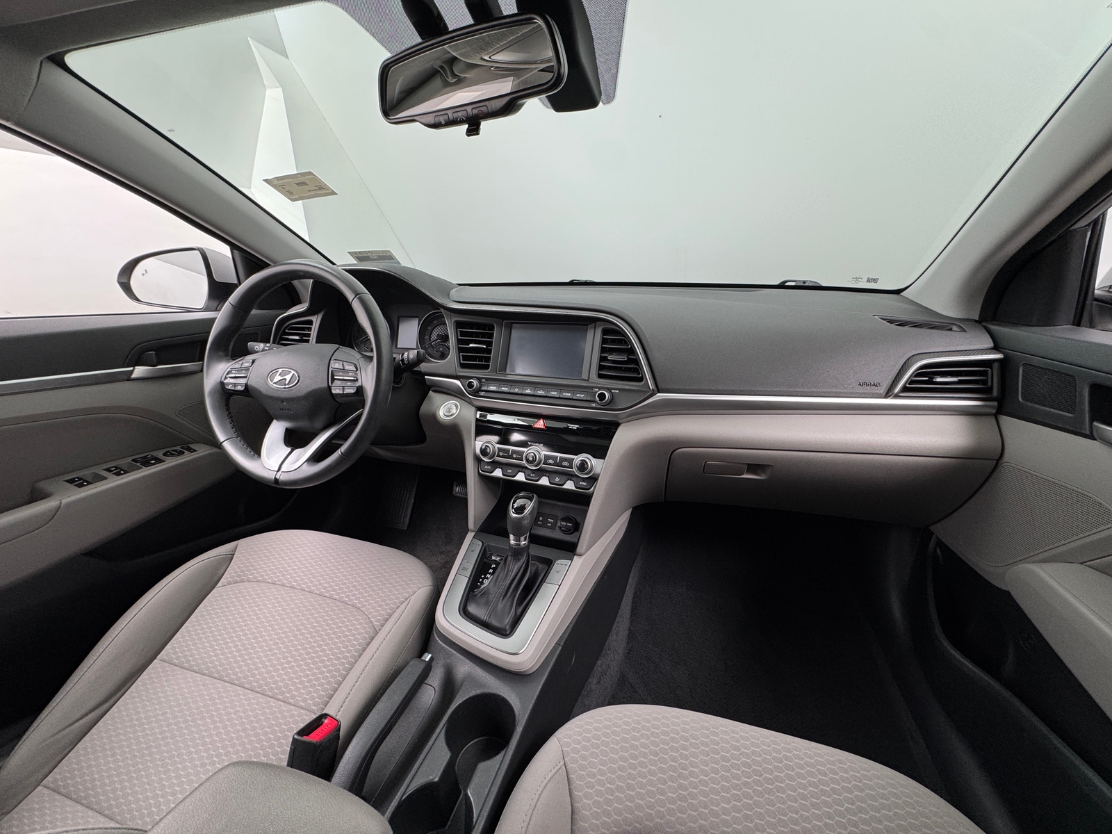 Thumbnail: 2019 Hyundai Elantra - 3