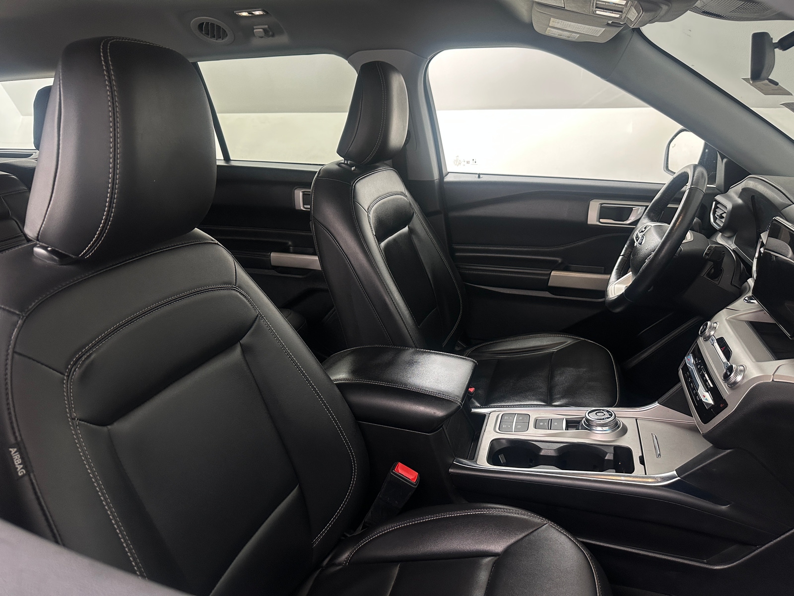 Thumbnail: 2022 Ford Explorer - 2