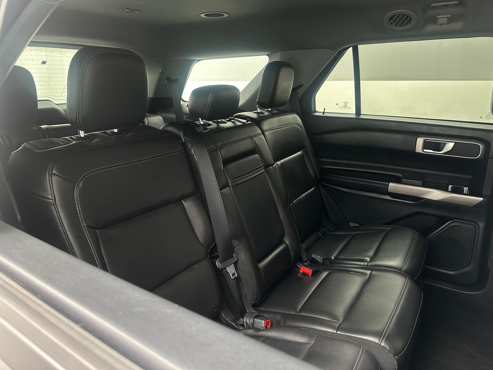 Thumbnail: 2022 Ford Explorer - 6