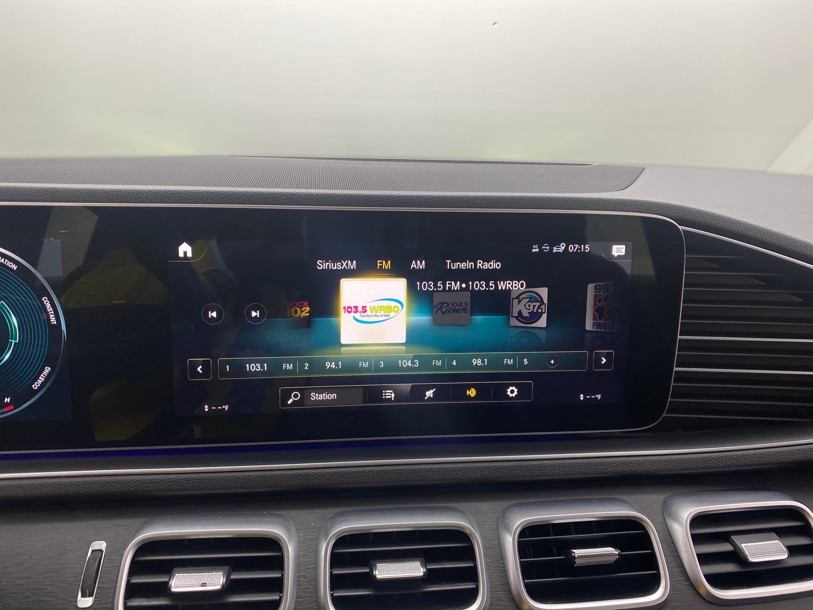 Thumbnail: 2021 Mercedes-Benz GLE - 3