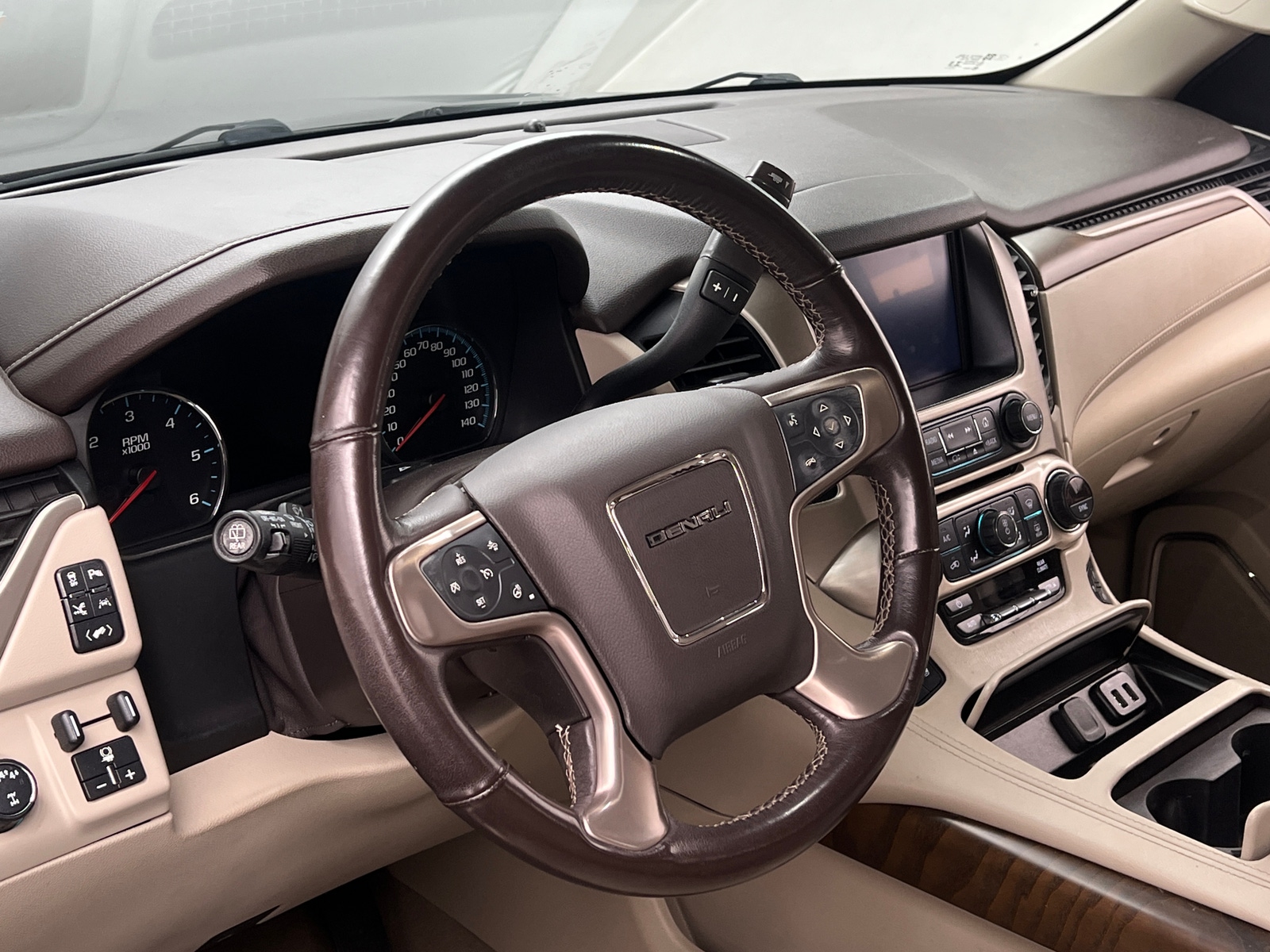 Thumbnail: 2020 GMC Yukon XL - 4