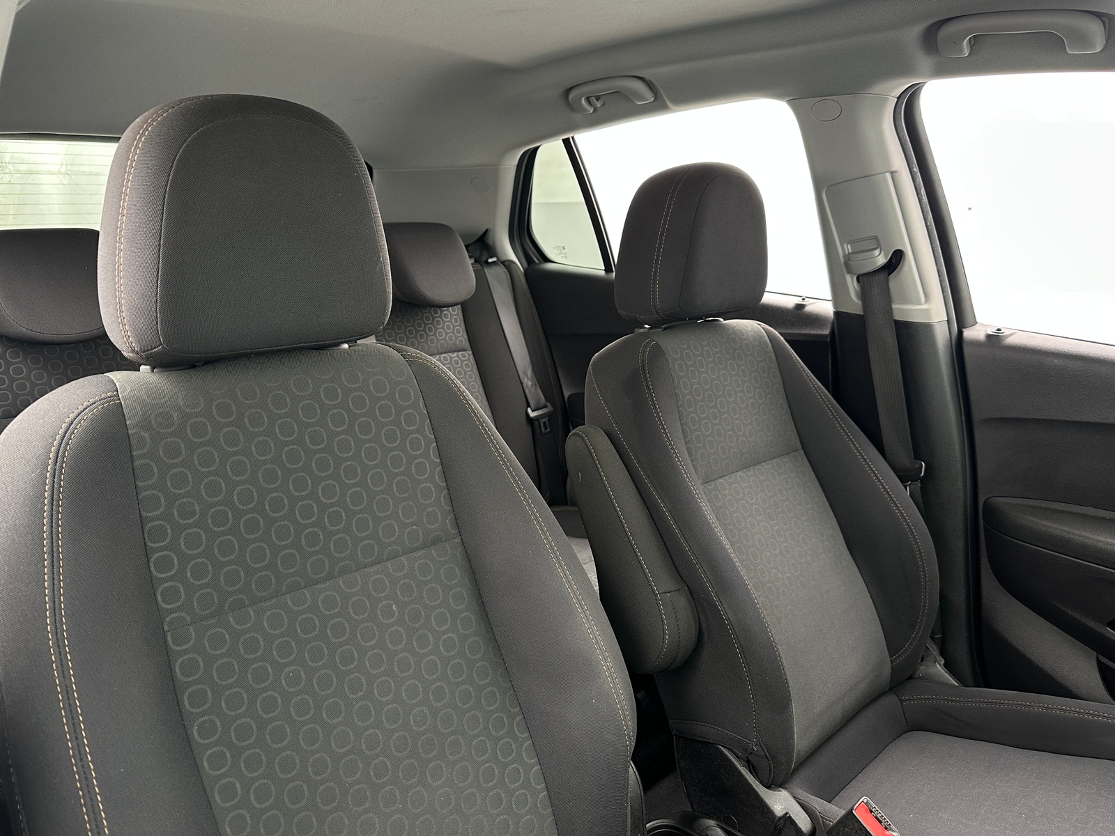 Thumbnail: 2020 Chevrolet Trax - 2