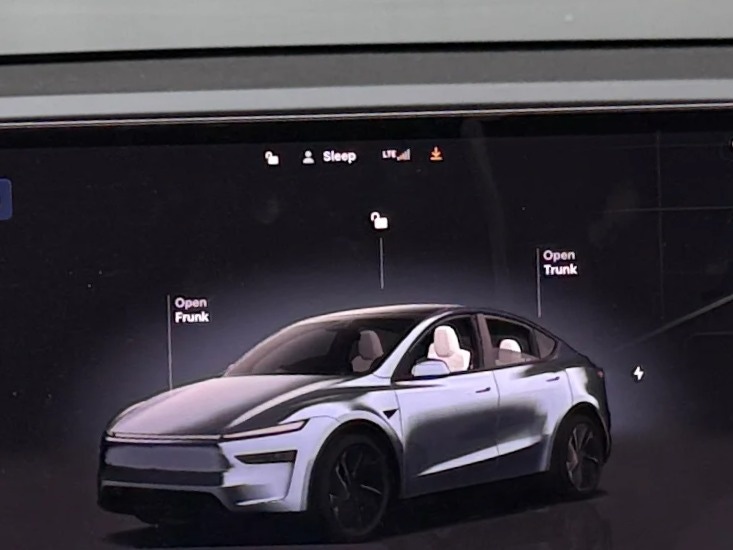 Thumbnail: 2026 Tesla Model Y - 3