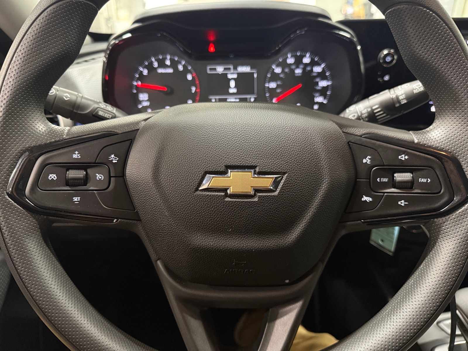 Thumbnail: 2025 Chevrolet Trax - 5