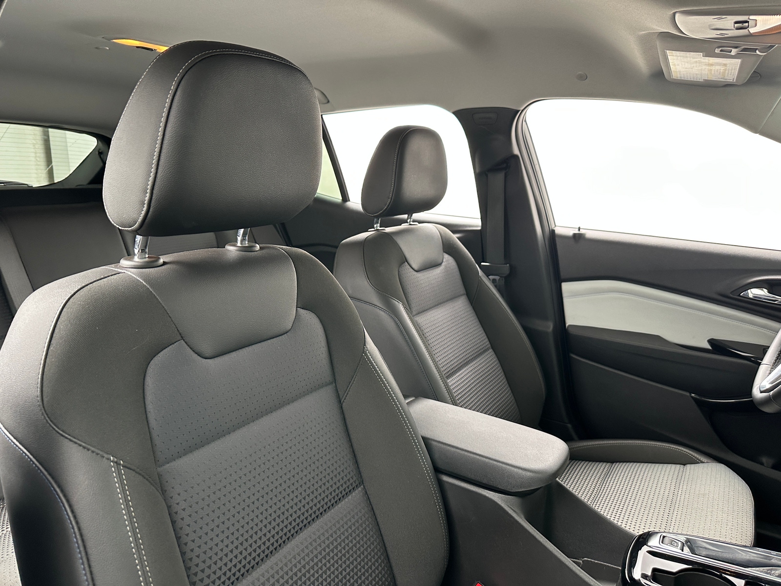 Thumbnail: 2025 Chevrolet Trax - 2