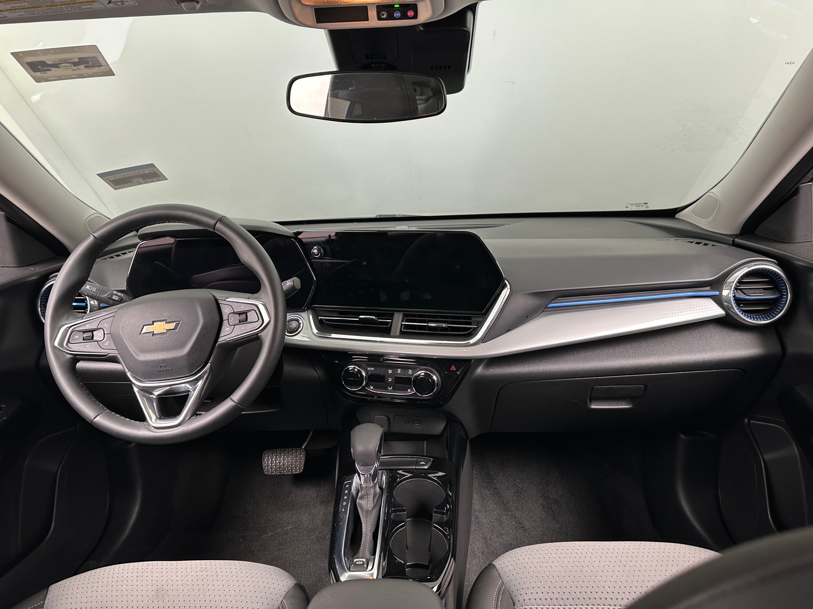 Thumbnail: 2025 Chevrolet Trax - 3