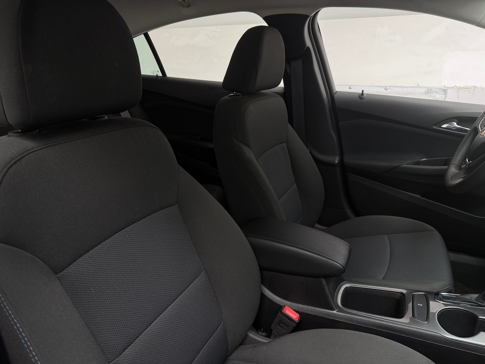 Thumbnail: 2017 Chevrolet Cruze - 2