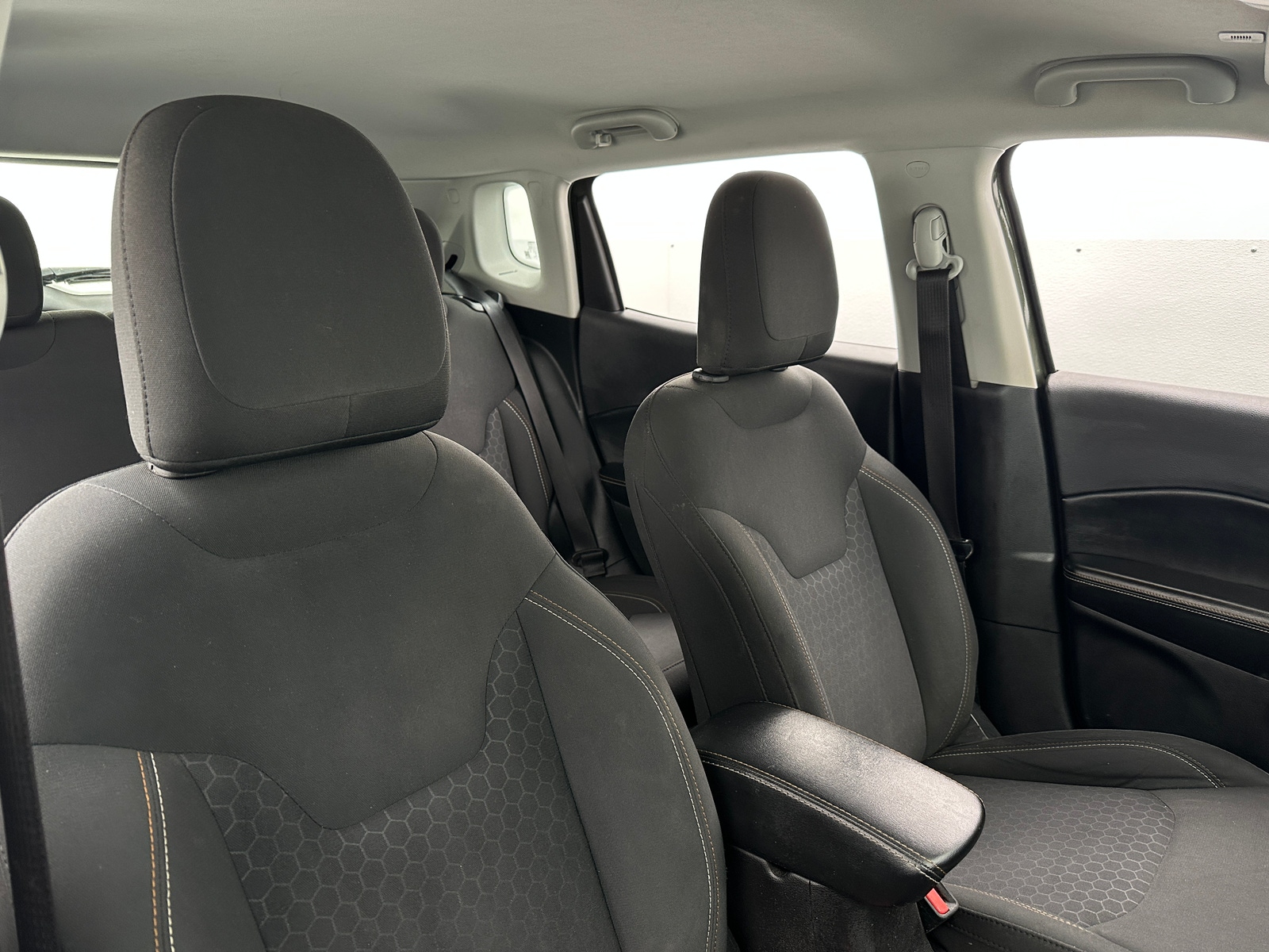 Thumbnail: 2019 Jeep Compass - 2