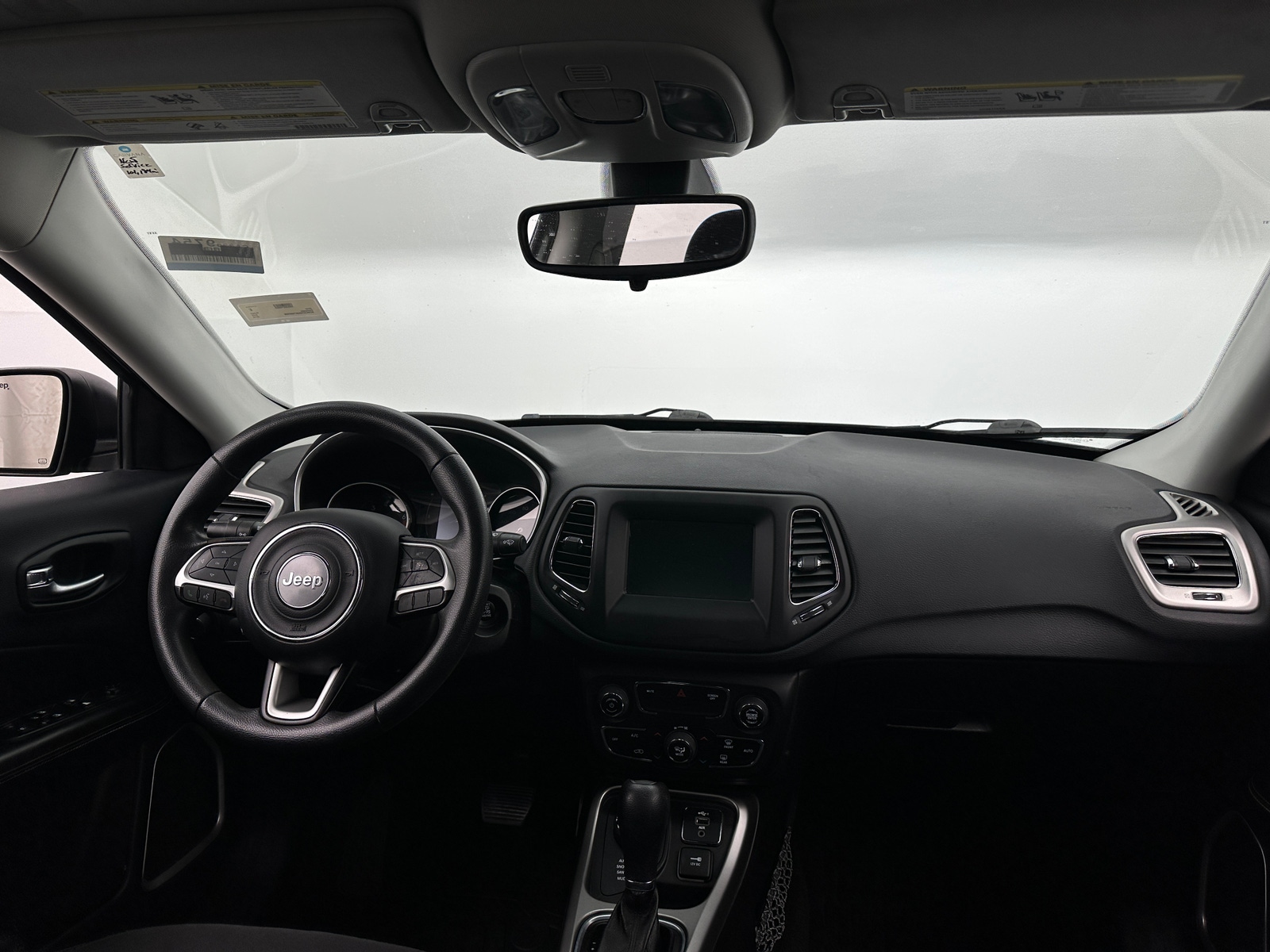 Thumbnail: 2019 Jeep Compass - 3