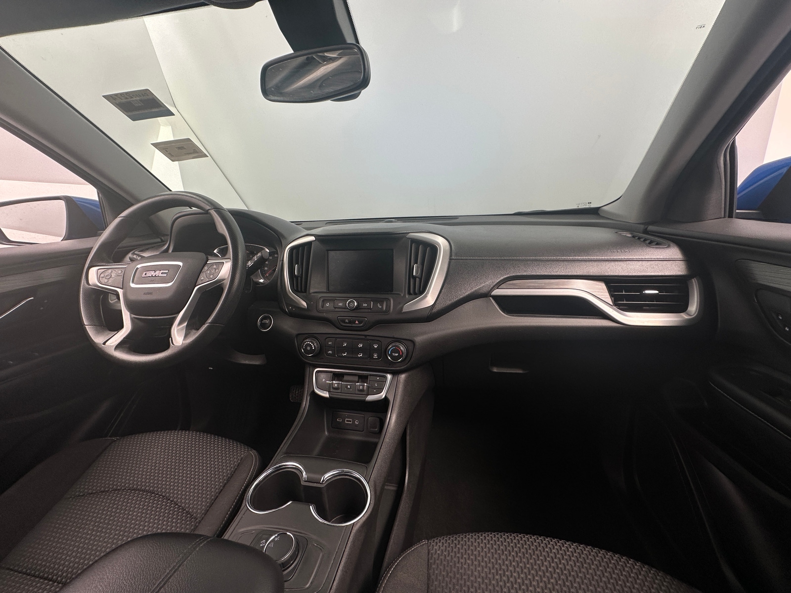 Thumbnail: 2024 GMC Terrain - 3