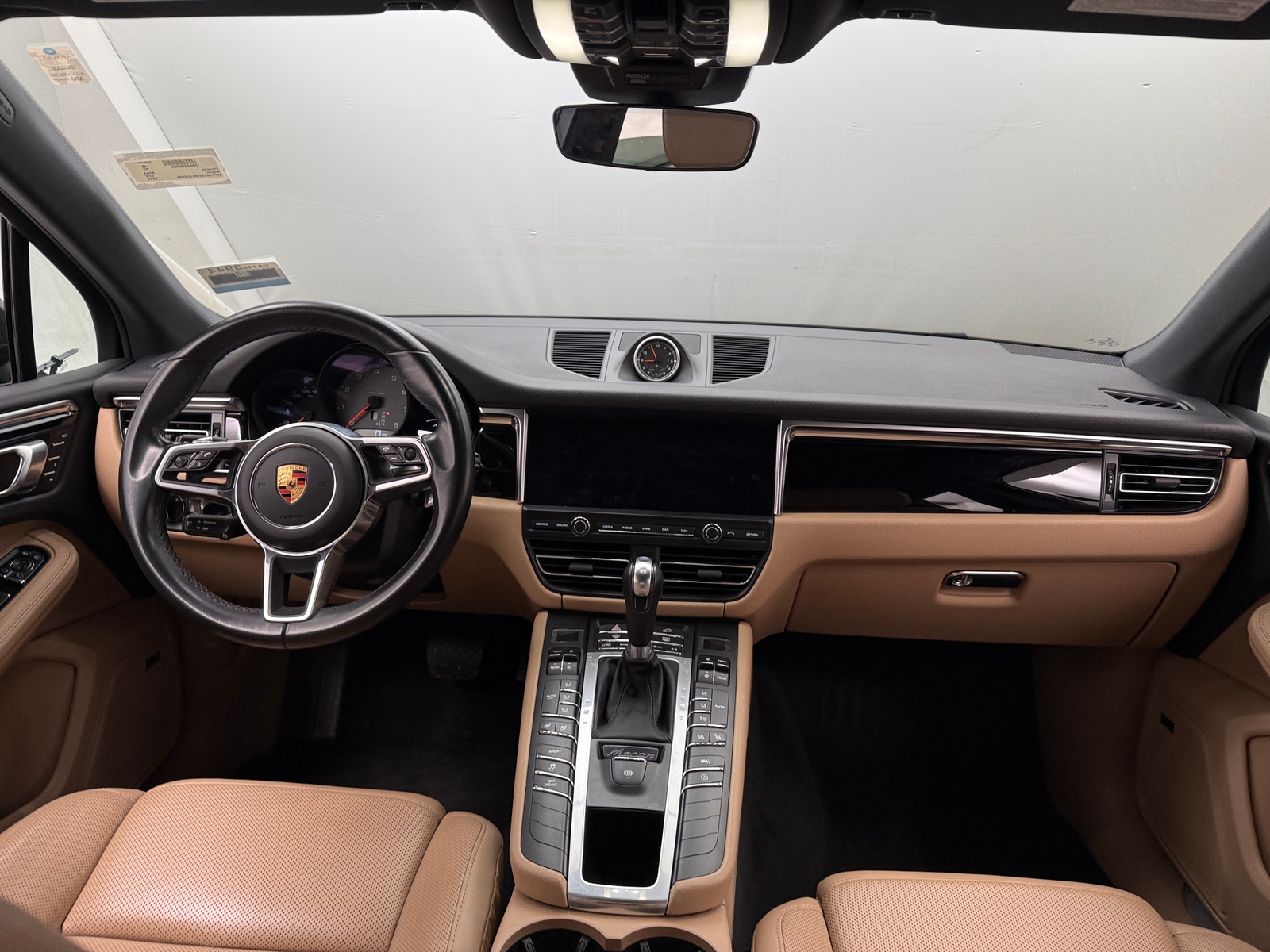 Thumbnail: 2019 Porsche Macan - 2