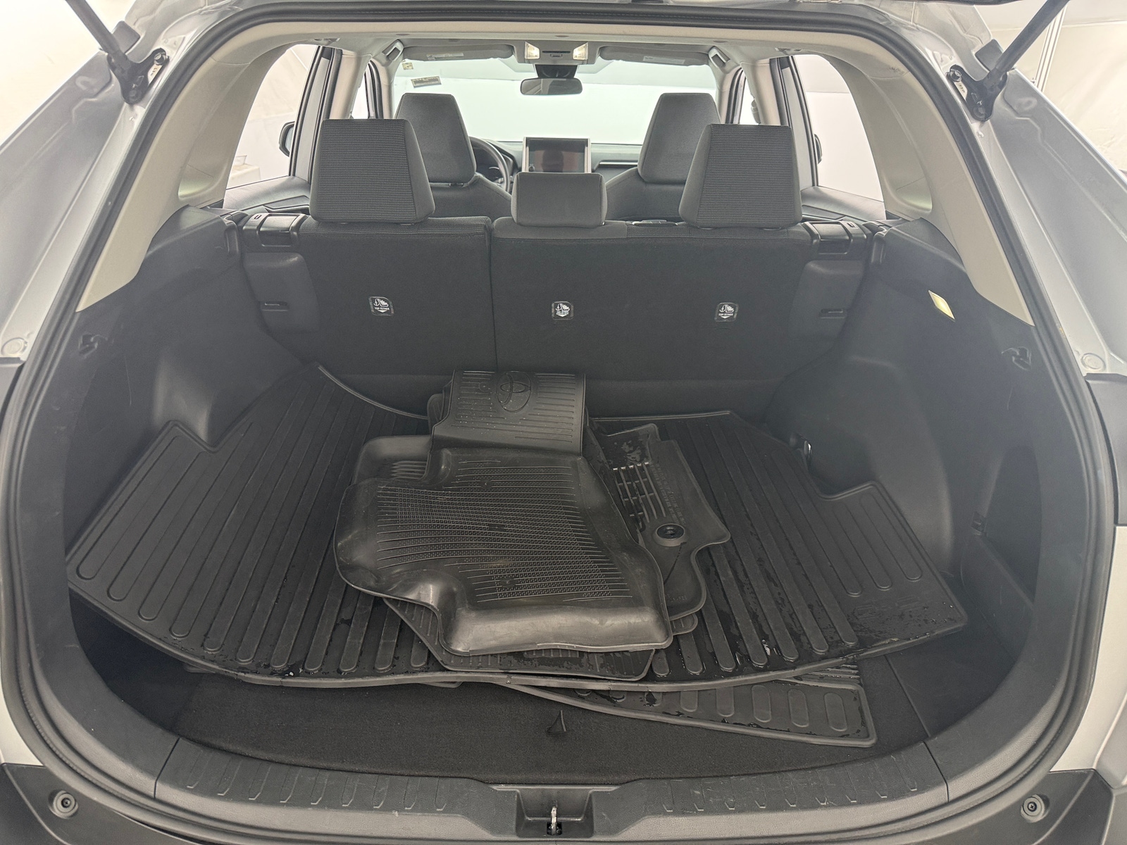 Thumbnail: 2025 Toyota RAV4 - 7