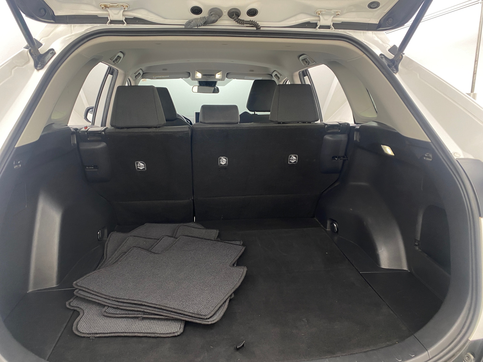 Thumbnail: 2024 Toyota RAV4 - 7