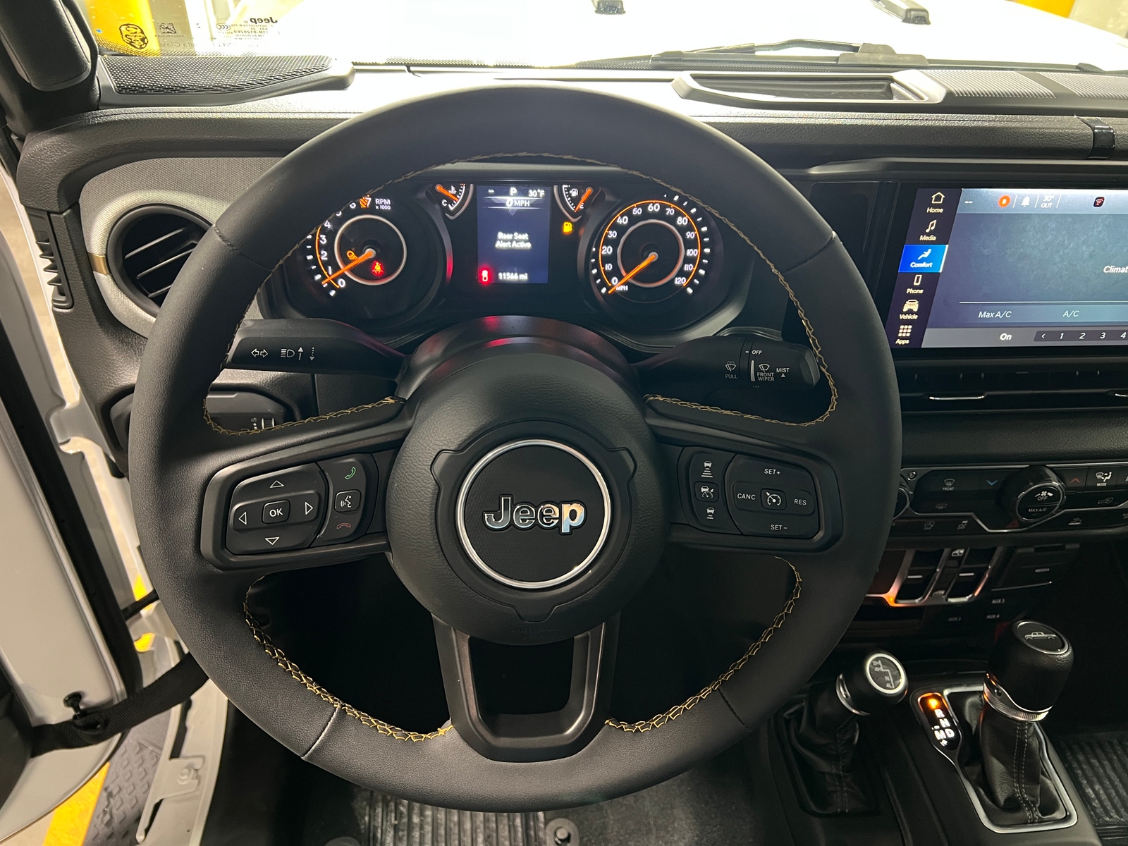 Thumbnail: 2024 Jeep Gladiator - 5