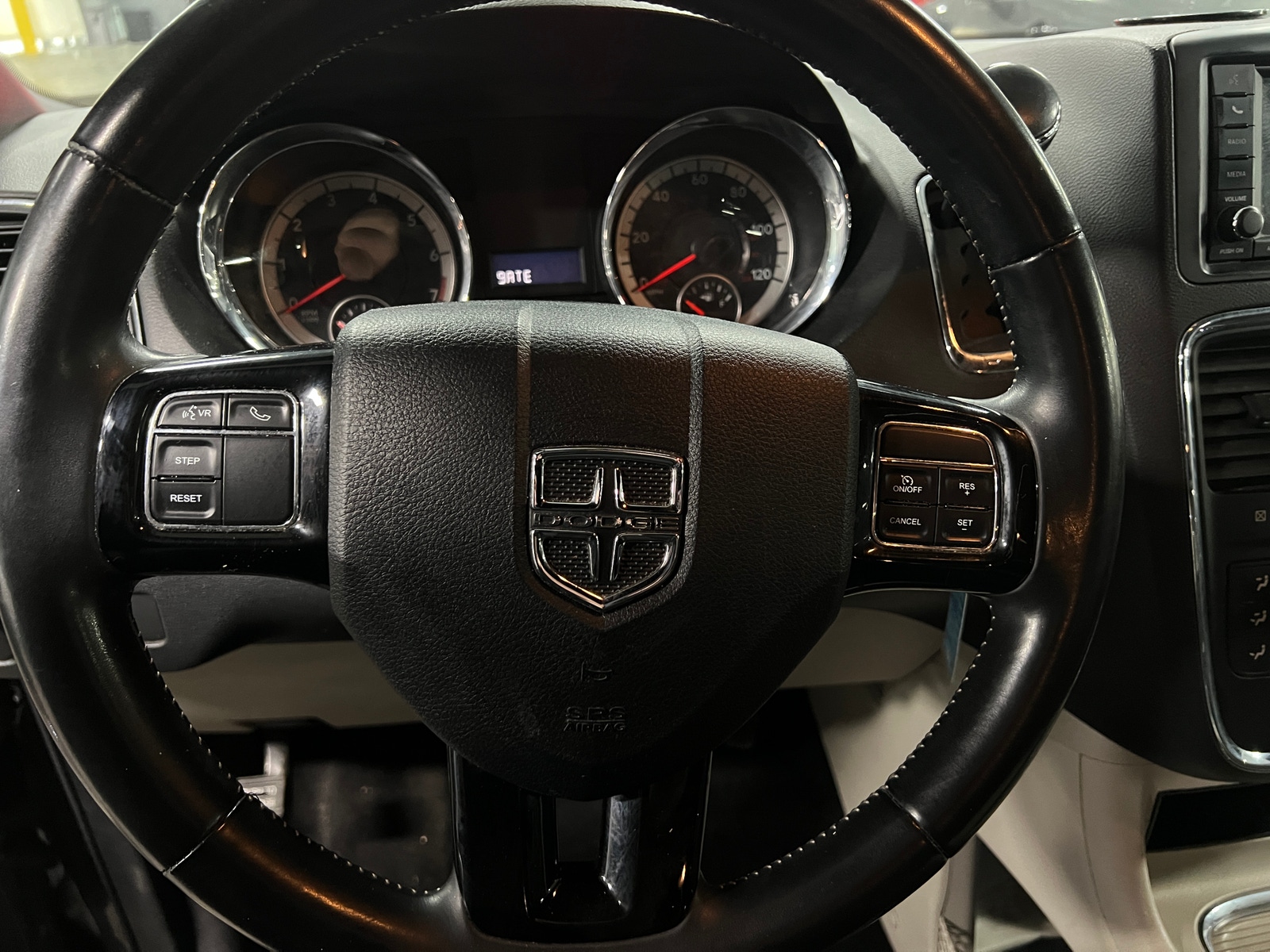 Thumbnail: 2019 Dodge Grand Caravan - 4