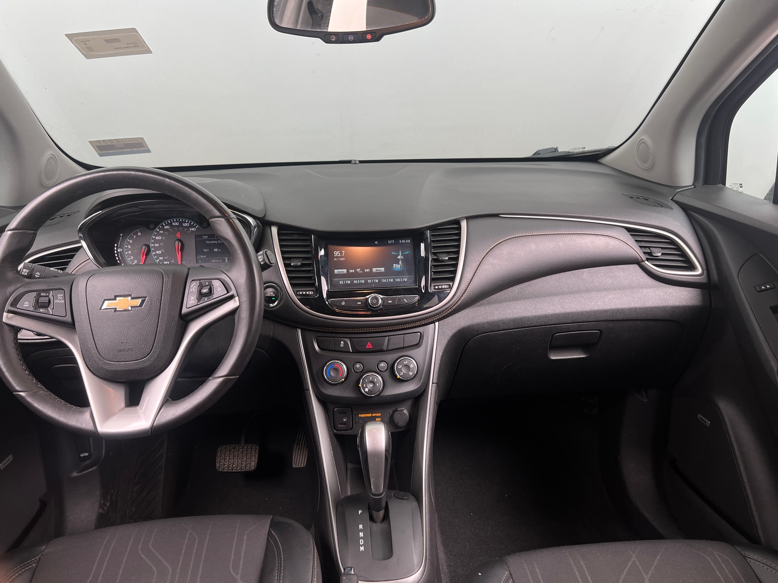 Thumbnail: 2017 Chevrolet Trax - 3