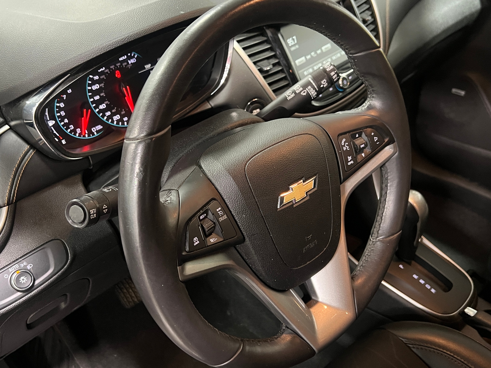 Thumbnail: 2017 Chevrolet Trax - 5