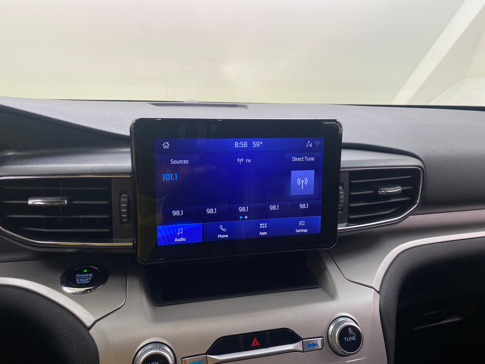 Thumbnail: 2020 Ford Explorer - 3